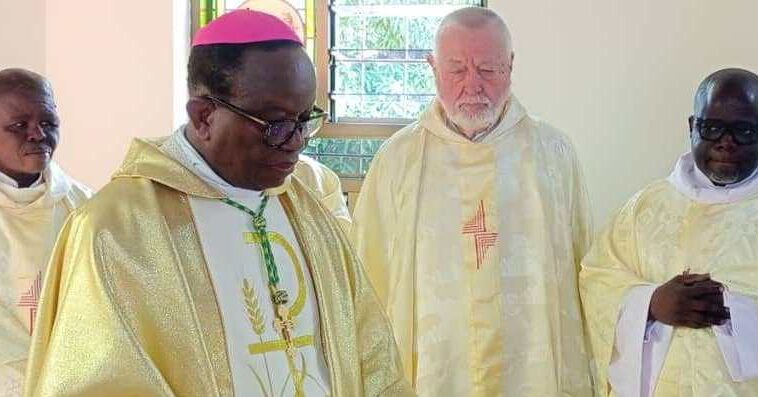 HOMELIE DE MGR BENOIT ALOWONOU A L’OCCASION DE LA BENEDICTION DE LA CHAPELLE ET DE LA CONSECRATION DE L’AUTEL DE LA COMMUNAUTE SAINT JOSEPH DE NYIVE